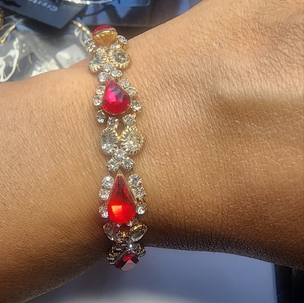 Fashion Red diamond bracelet